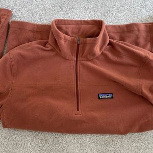 Patagonia Men's Micro D® Fleece Pullover. Slight used. No stains or holes.
